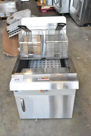 BRAND NEW Cooking Performance Group 351FCPG30L Stainless Steel Fryer, 30 lb. capacity, countertop model, 53,000 BTU, minor cosmetic dent.