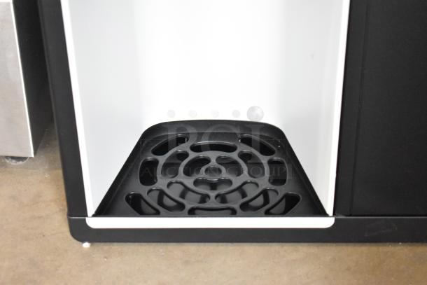 Follett Champion 7 Series Ice Maker and Water Dispenser, model 7CI112A-IW-NF-ST-00, air cooled, 7 lb. bin.