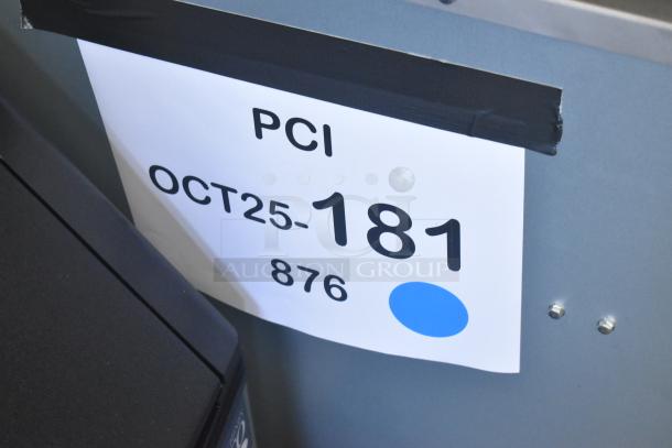 Brand new Avantco 177FBF2624NG stainless steel commercial fryer. Natural gas, 150-170 lb, 120,000 BTU. Scratch and dent condition.
