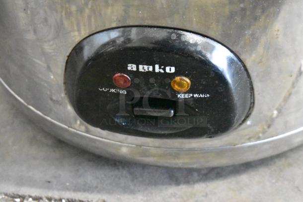 Amko AK-50RC Stainless Steel Countertop Rice Cooker, 120V, with cooking and keep warm indicators. Used condition.