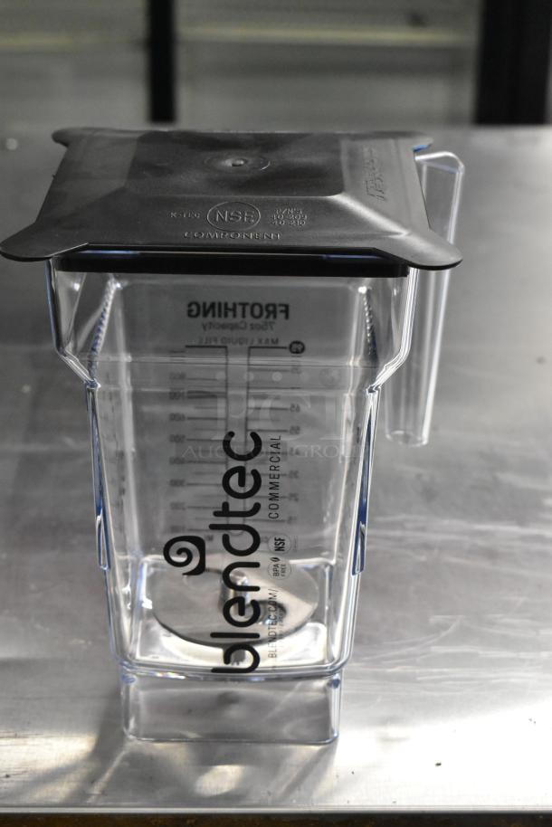BRAND NEW Blendtec FourSide 40-611-60 frothing jar, 75 oz., clear with hard lid. Scratch and dent condition, NSF certified.