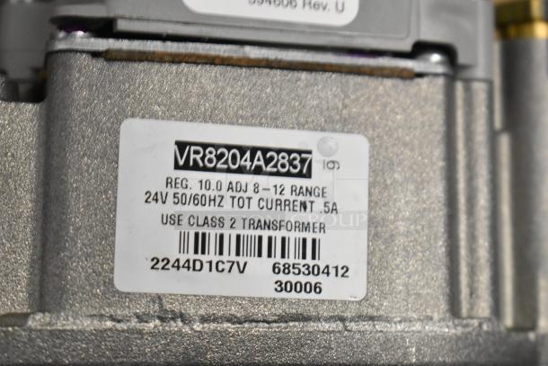 Label of brand new VR8204A2837, showing specifications: 10.0 Adj 8-12 Range, 24V 50/60Hz, current 0.5A, Class 2 transformer.