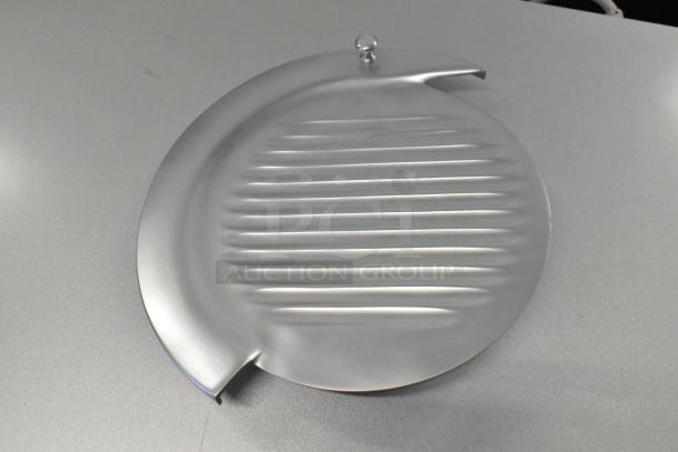 Frymaster 8101494 caster, 4" without brake swivel, brand new with minor cosmetic scratches and dents.