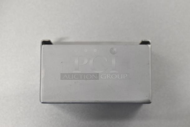 Hatco R02.04.302.00 Element, 3000w 208v, new condition. Part of a 3-item scratch and dent auction set.