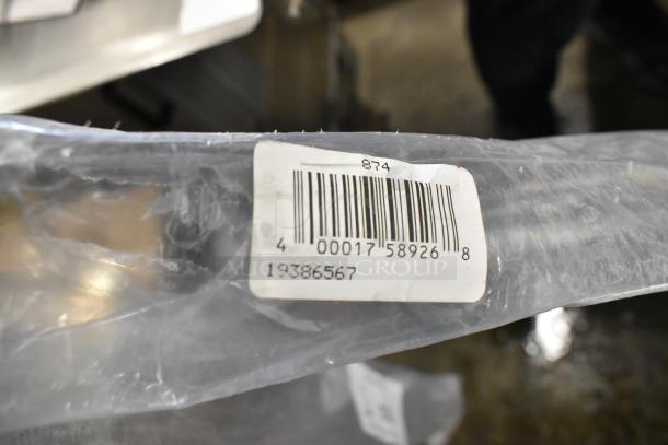 Brand new Avantco night curtain for VAC-46W/B, SKU 19386567, in original packaging with barcode visible.