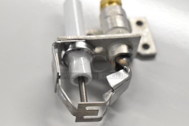 Metallic pilot tube assembly for Cleveland, model HP1192566, new condition, for commercial kitchen equipment.