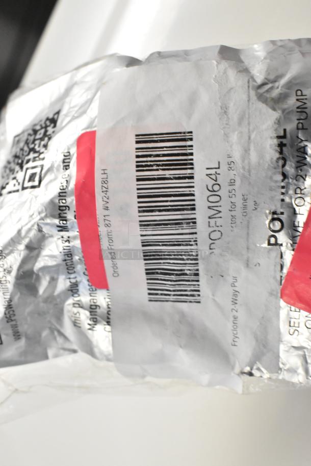 Image of a packaged Fryclone 2-Way Pump Valve Selector, model 259POFM064L. Brand new with intact barcode label.