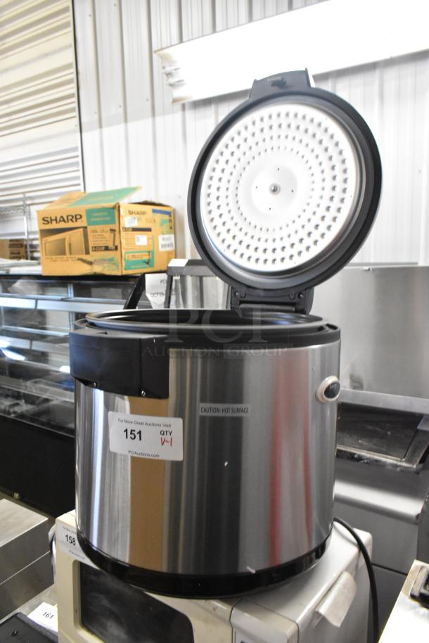 Brand new 2024 Galaxy 177RWGB90 90 Cup Electric Rice Warmer. Stainless steel, 120V, 1 Phase. Scratch and dent condition.