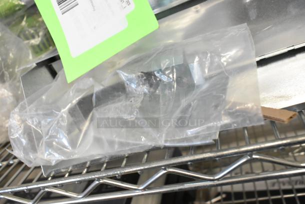 Brand new Frymaster 2100384 fluecap, MJ35/GF14 model, shown in packaging. Minor scratches noted.