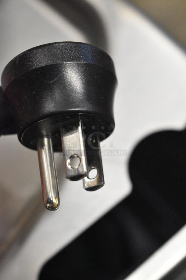 BRAND NEW Elkay EZS8WS_1G wall mount water fountain, 115V, 1 phase, scratch and dent, stainless steel finish.