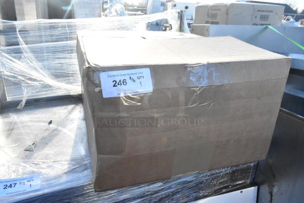 Box containing a brand new Winholt 962LUG8GY gray lug with matching lid, in excellent condition, visible auction label.