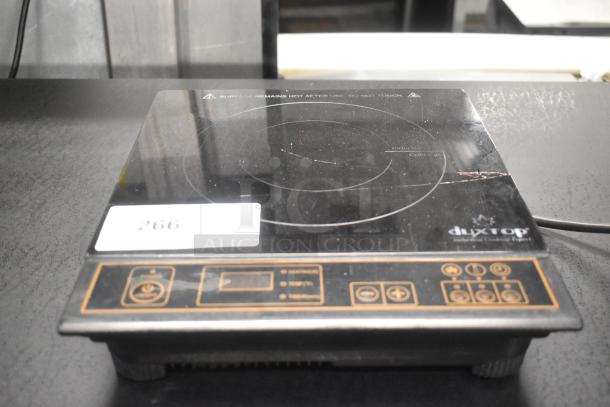 2019 Secura 8100MC countertop single burner induction range, 120 volts, 1 phase. Minor surface wear. Model 8100MC.