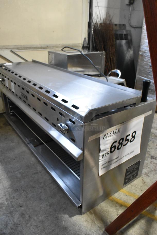 Brand new Vulcan VICM48-101 48" stainless steel commercial infrared cheese melter, natural gas, 40,000 BTU, scratch and dent.