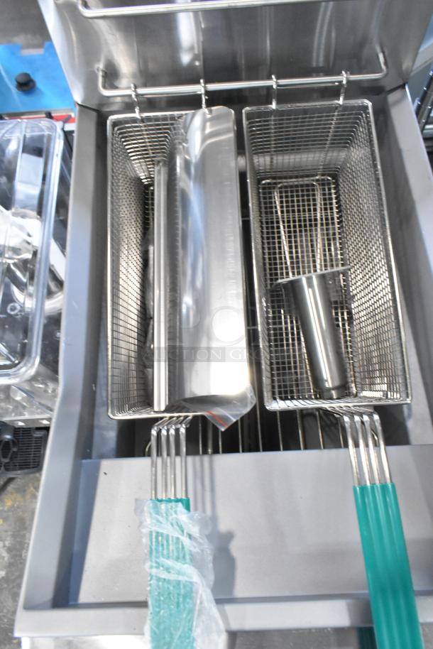 BRAND NEW Cooking Performance Group 351FFOP40N Stainless Steel 40 lb. Gas Fryer with two metal baskets, 90,000 BTU.