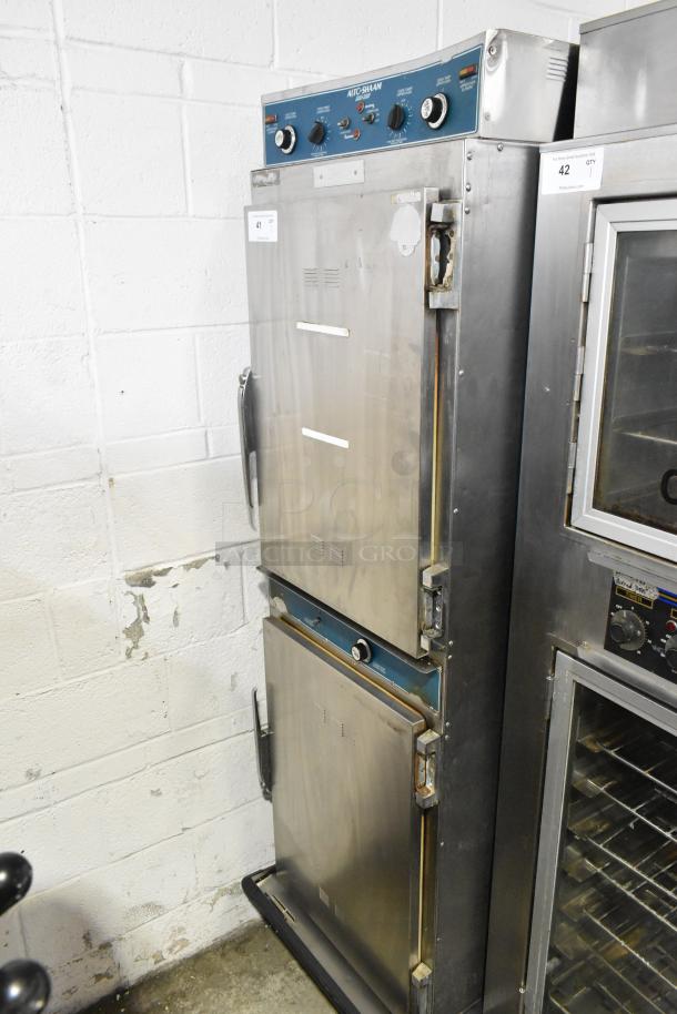 Alto Shaam 1000-TH-I commercial cook and hold oven, stainless steel, on casters, 208-240V, 1 phase, used condition.