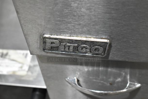 Pitco Frialator 40C stainless steel deep fat fryer, natural gas, 105,000 BTU, with 2 metal fry baskets, prominent Pitco logo.