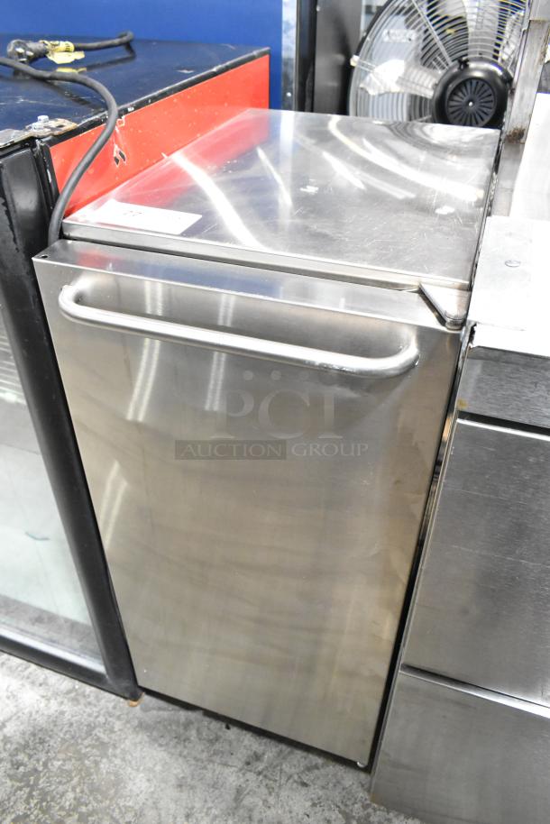 2021 Scotsman CU50GA-1C stainless steel commercial ice machine, self-contained, 115V, 1 phase, excellent condition.