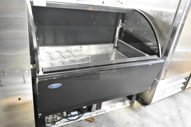 Federal Metal Commercial Grab N Go Merchandiser, horizontal floor style, excellent condition, with visible Federal logo.