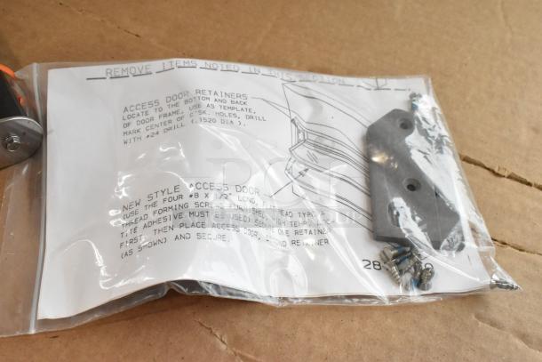 Brand new metal access door for conveyor pizza oven, with screws and installation guide. Minor scratches.