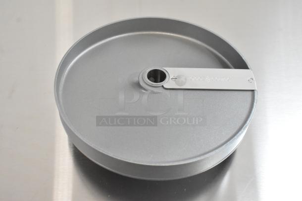 BRAND NEW Robot Coupe 28114W 25/32" dicing kit, visible scratch and dent. Stainless steel construction, engraved logo.