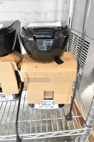 BRAND NEW SCRATCH AND DENT! Proctor Silex 43672PS 12 Cup Programmable Drip Coffee Maker w/ Coffee Pot. 120 Volts, 1 Phase. - Item #1201164