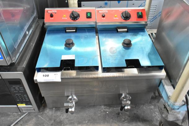 Brand new 2024 Avantco 177F202 dual tank electric countertop fryer, 30 lb., with two metal fry baskets, 208-240V, scratch and dent condition.