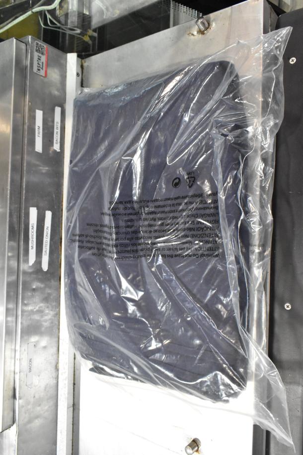 Brand new 427UMCAR09NV Lancaster 9' round midnight navy umbrella canopy. Sealed in packaging. Suitable for aluminum push lift umbrellas.