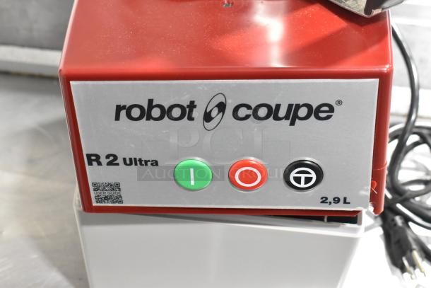 Brand new Robot Coupe R2UB food processor, 3 Qt. stainless steel bowl, 1 hp, 120V, with S blade, scratch and dent condition.