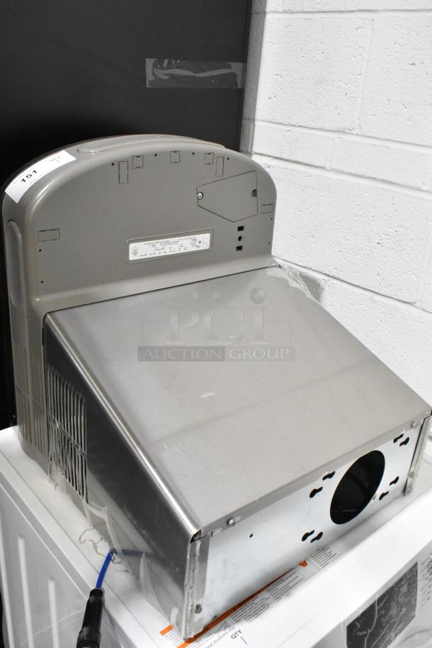 Brand new Elkay EZSDWS_1G stainless steel wall mount water fountain, 115V, 1 phase. Features minor dents and scratches.