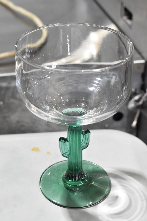 Libbey 3620JS 16 oz. Cactus Margarita Glass, green cactus stem, brand new condition.