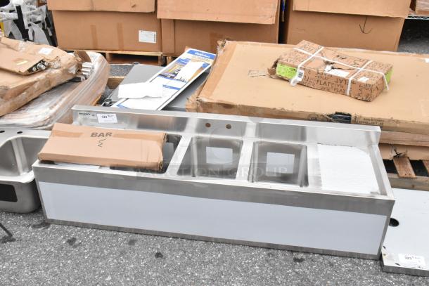 BRAND NEW Regency 600B31014213 stainless steel 3-bay back bar sink with dual drain board; scratch and dent condition.