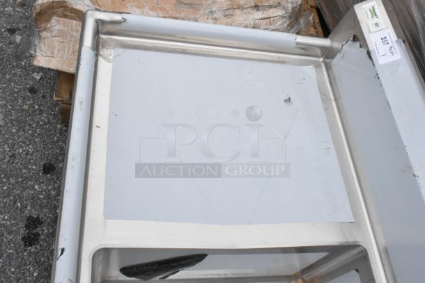 BRAND NEW Regency 600S31824224 Stainless Steel 3 Bay Sink with dual drain boards. Scratch and dent, no legs.