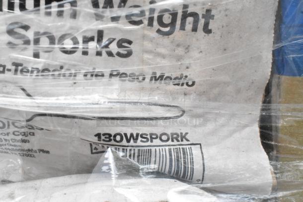 Package of medium weight sporks, labeled "130WSPORK." Items are new, scratch and dent condition. Includes lids and containers.