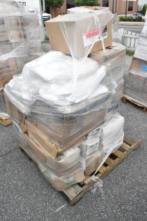 Shrink-wrapped pallet of 25 brand new scratch and dent items including lids, take-out pans, and napkins. Visible cardboard boxes.