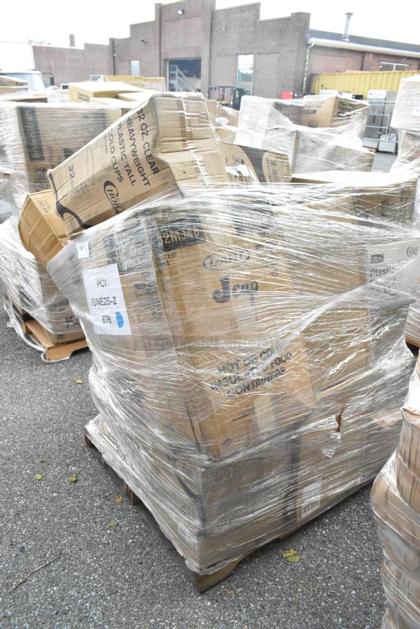 Pallet with 25 boxes of deli wrap, cutlery packs, trash bags, and containers, labeled "32 OZ CLEAR PLASTIC COLD CUPS," wrapped in plastic.