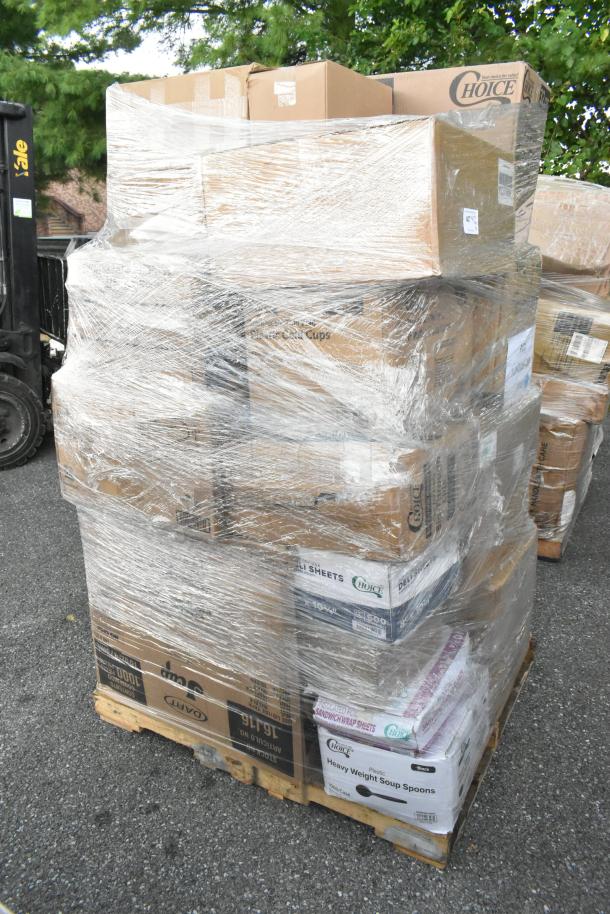 Pallet of 32 brand new scratch and dent items, including foam cups, containers, cake pans, and sandwich wrap sheets.