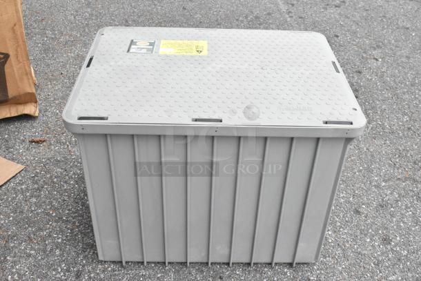 BRAND NEW Endura 3950A03 Grease Trap, 100 lb., 50 GPM, 3" Hub, scratch and dent. Features ribbed design, labeled top.