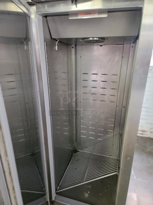 Hoshizaki Commercial Refrigerator CR1S-FSL, stainless steel interior, large capacity, suitable for restaurants, excellent condition.