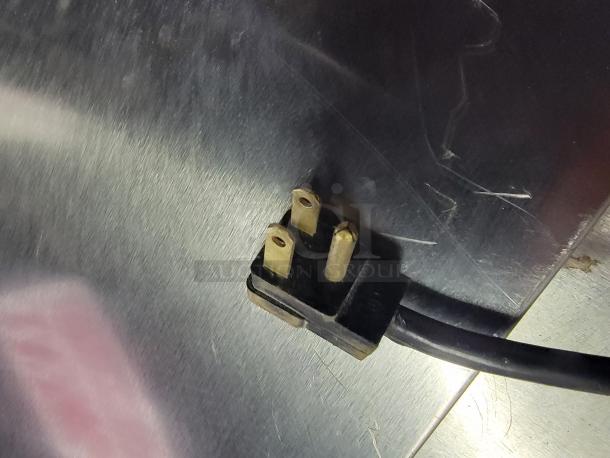 Perlick FR24 glass froster plug; slight cosmetic wear, good condition. Perfect for bars, restaurants, or home use.