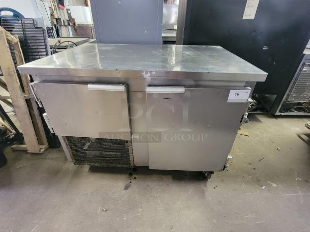 Leader Refrigeration undercounter fridge/freezer, Model LB48S/C. Features work surface, two refrigerated drawers, and lower door.