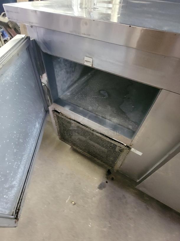 Leader Refrigeration LB48S/C undercounter fridge/freezer with top work surface, refrigerated drawers, and lower door. Used condition.
