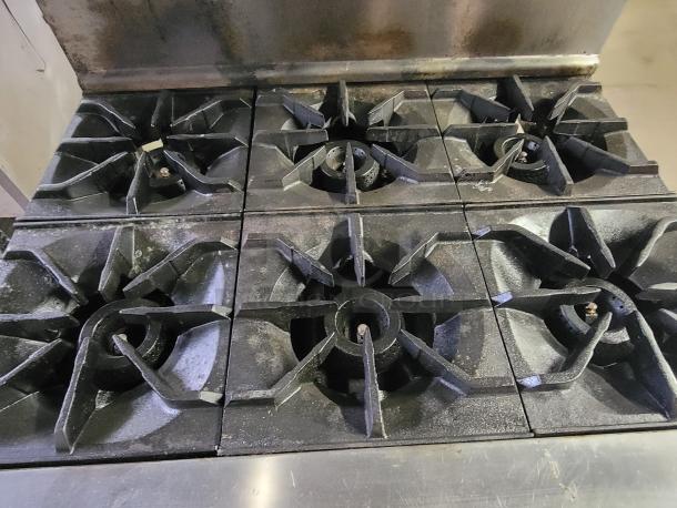 Imperial IR-6 commercial 6-burner range in used condition, ideal for restaurant use. Heavy-duty and durable design.