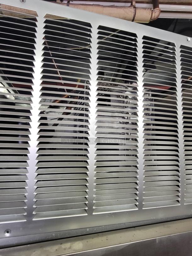 Victory VR-1 single-door stainless steel reach-in refrigerator with top-mounted compressor, durable and easy to clean.