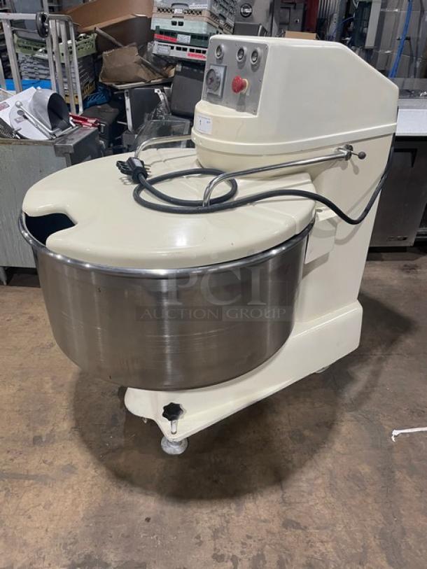 Excelsior XL125B commercial mixer, electric-powered, with stainless steel bowl and spiral hook. Model XL125B, 208V 3-phase.