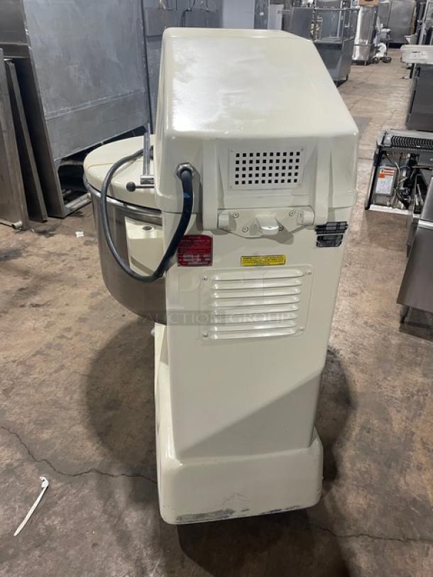 Excelsior XL125B heavy-duty spiral bagel mixer with stainless steel bowl, spiral hook, 208V 3-phase, on legs.