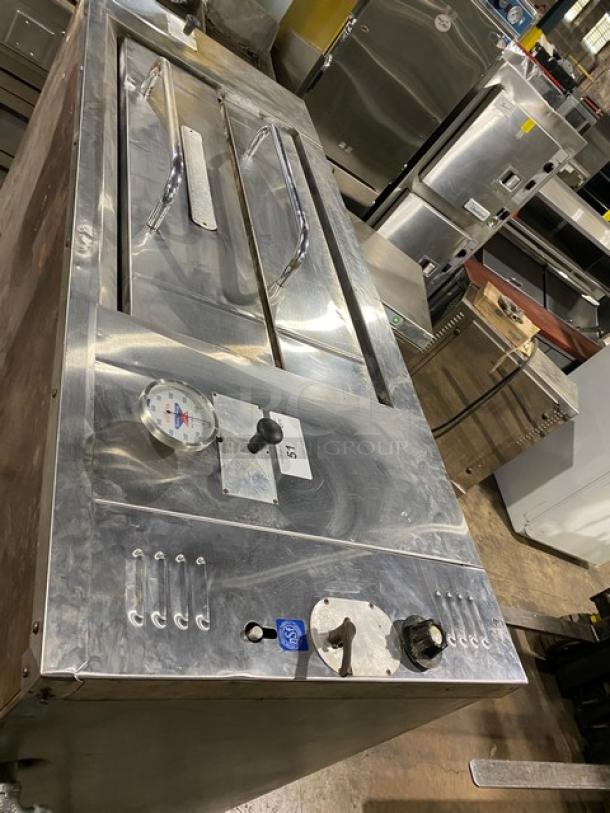 Bakers Pride single-stack pizza deck oven, stainless steel, natural gas, thermostatic control, excellent condition.