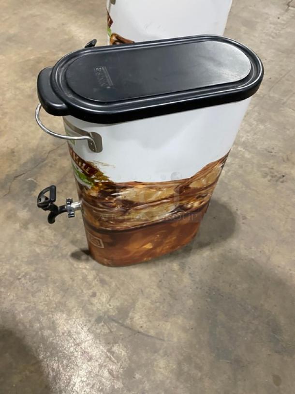 Bunn countertop tea dispenser, Turkey Hill style, with stainless steel hoppers and tap. Features sweet/unsweetened brewing options.