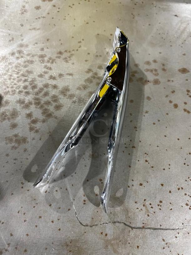 NEW Amercian MetalCraft Pan Gripper, Model 9525, nickel-plated, commercial quality, pristine condition.