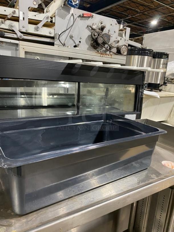 Cambro Commercial Black Onyx full-size food pan, 6" deep, new condition, durable material, ideal for food service use.
