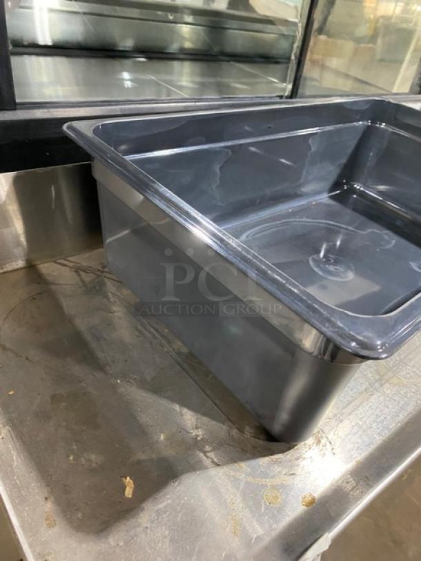 NEW Cambro commercial food pan, black onyx, full-size, 6" deep, durable, pristine condition, ideal for professional kitchens.